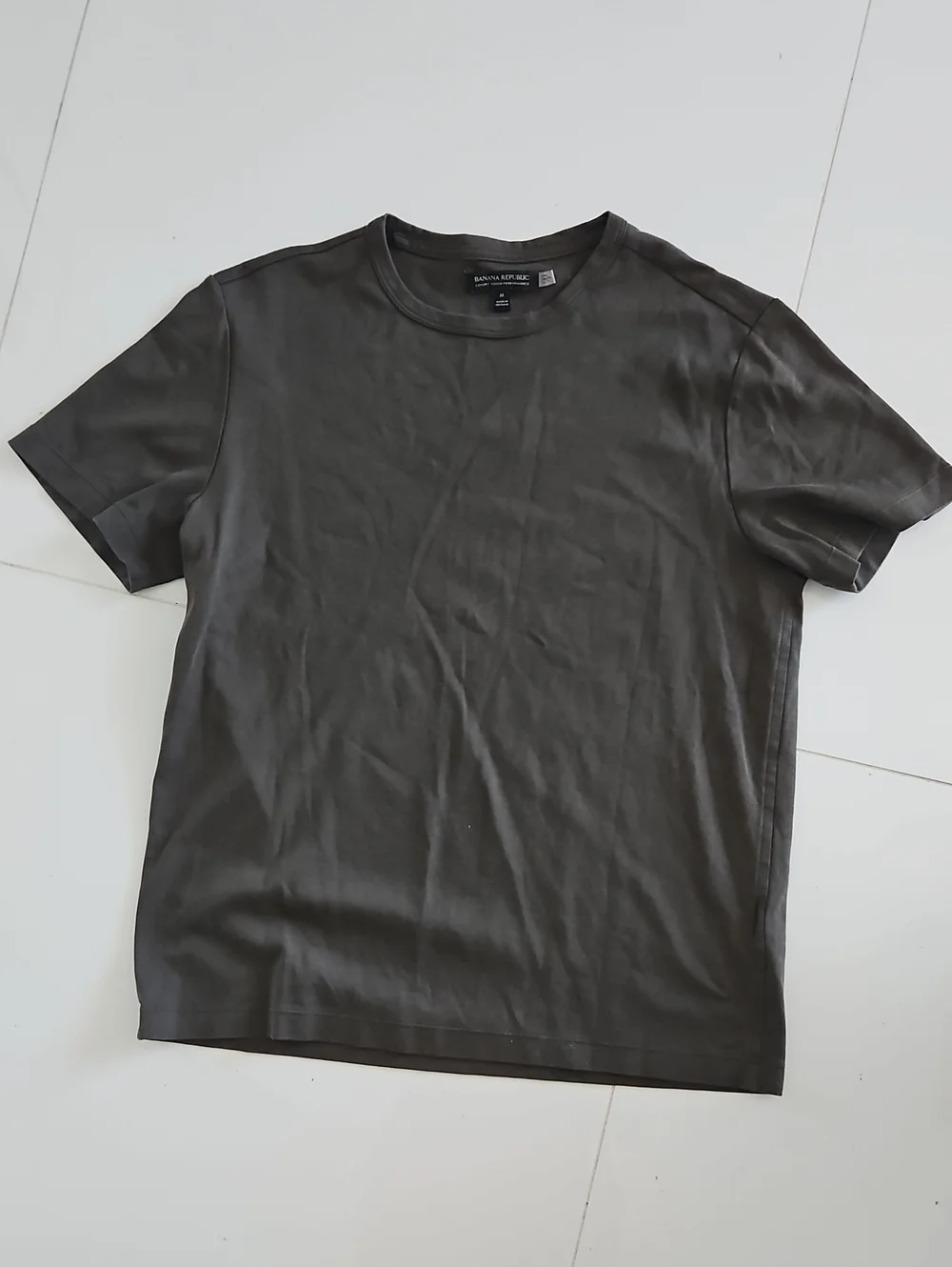 Banana Republic Luxury Touch Performance Men's Crew Neck T-Shirt, Heather Olive